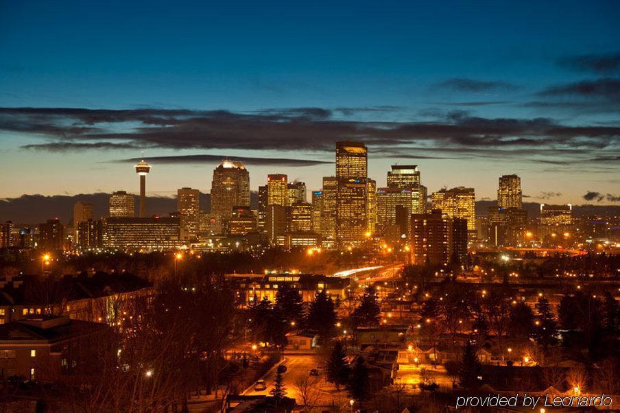 Emerald Hotel & Suites Calgary Airport Exteriör bild