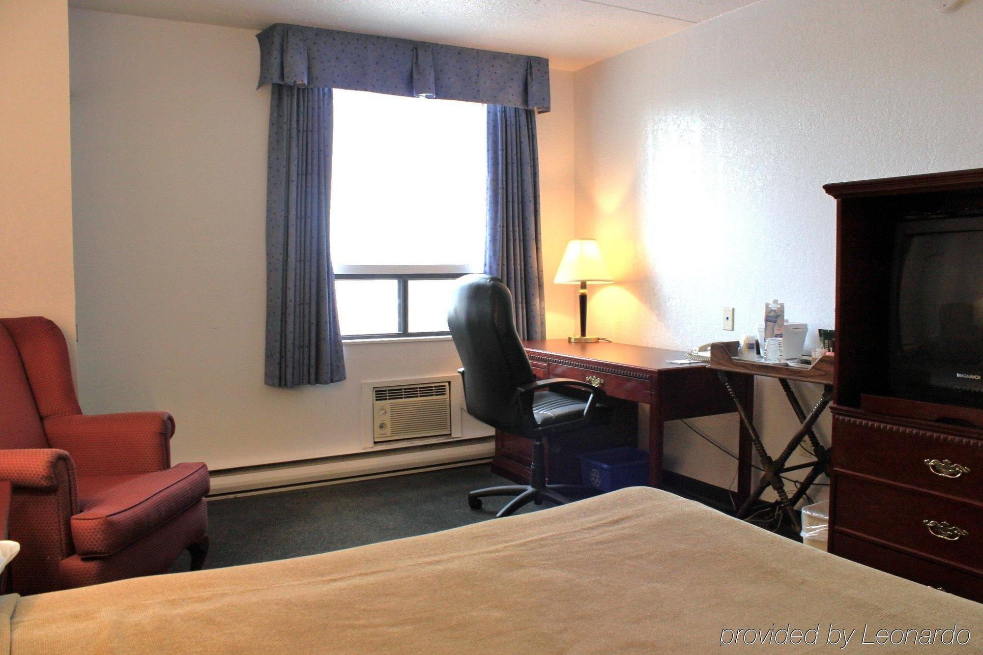 Emerald Hotel & Suites Calgary Airport Rum bild