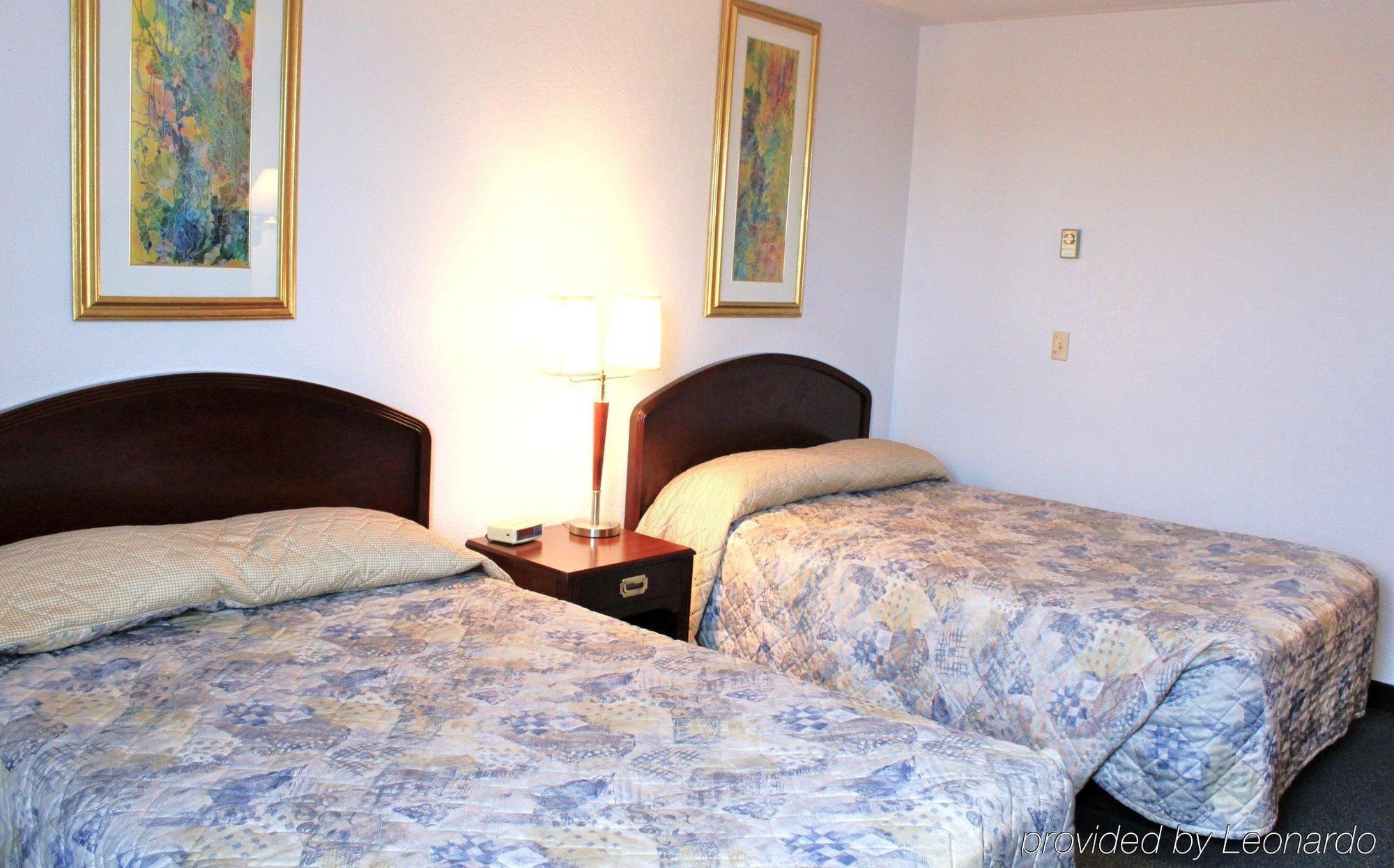 Emerald Hotel & Suites Calgary Airport Rum bild