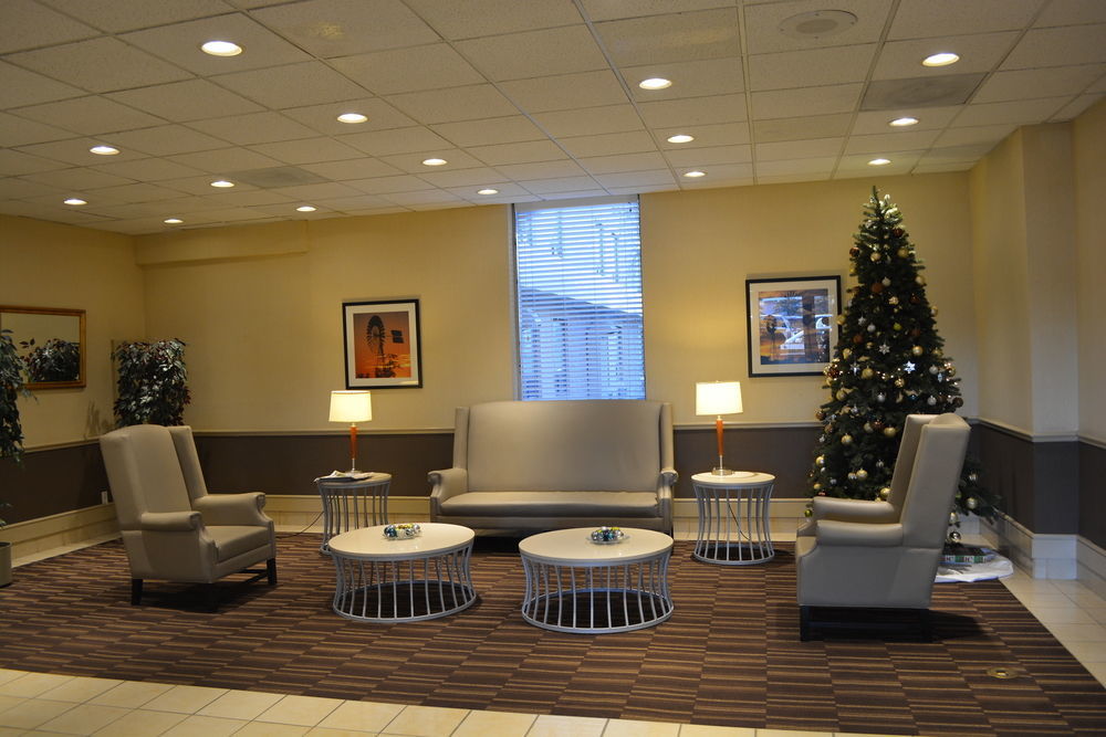 Emerald Hotel & Suites Calgary Airport Exteriör bild