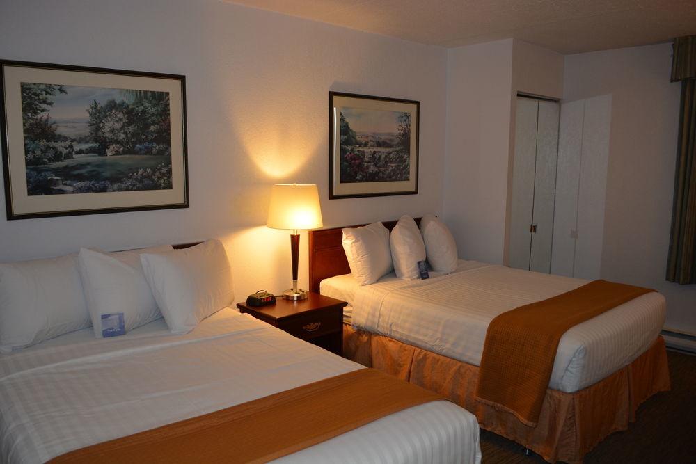 Emerald Hotel & Suites Calgary Airport Exteriör bild